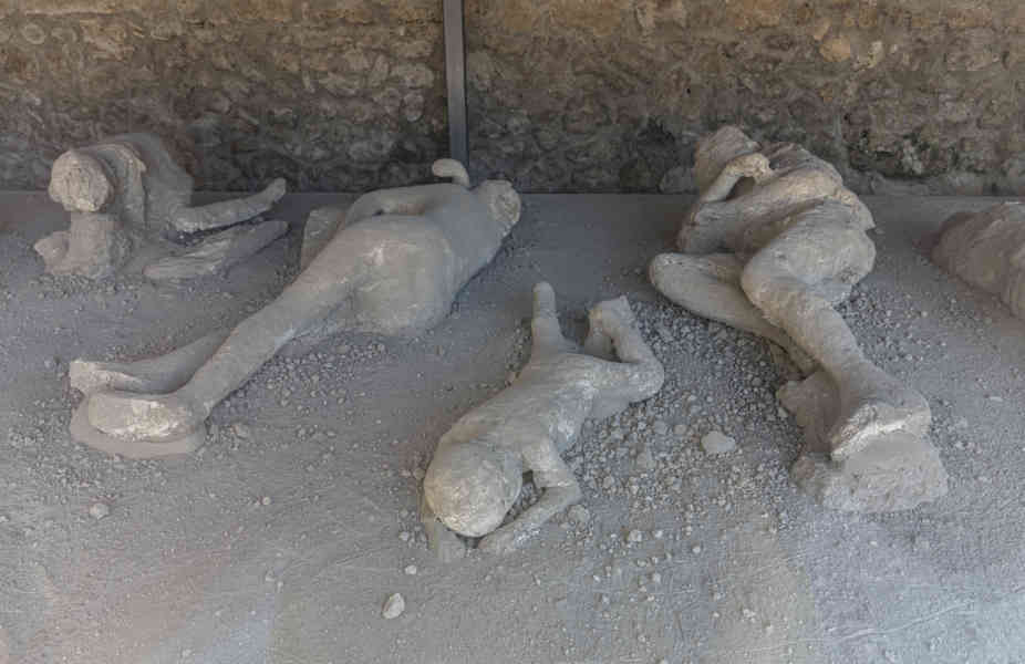 096 - Italia - Pompeya - parque arqueológico de Pompeya - Huerto de los Fugitivos.jpg